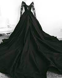 The old dress is a threat signal. Pin On Goth Charater Outfits