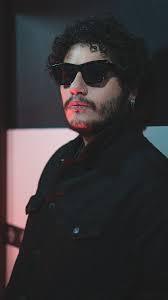 Gracias @jardindelrock "Mujer, Mujer, Mujer" ya esta sonando en este genial  programa por @musicahot94.1fm @gaboizquierdo es un sueño hecho realidad que  mi canción este en su emisora. , Desde Bogotá, ...