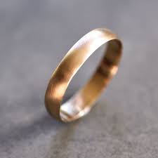 Band With A Twist Mens Wedding Bands Wedding Bands Yellow Gold Wedding Ring