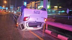 A Mother And Her Two Children Were Injured After Their Vehicle Overturned In Pattaya Near Pattaya School 4 She Blamed A Wet Road For The Accident All Were Lu
