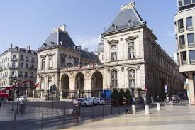 This is probably the most touristy area in lyon due to how historic it is. Lyon Les Nouveaux Maires D Arrondissements Officiellement Elus
