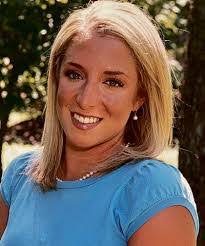 Beverly Bragg's Instagram, Twitter & Facebook