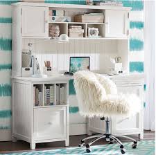 A fun and functional way to decorate a corner in a girls bedroom. 8 Desk For Teen Bedroom Design And Decor