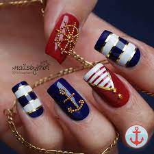 La mejor forma de saltar a una moda es con tu pintauñas. 17 Ideas De Unas Marineras En 2021 Unas Nauticas Manicura Manicura De Unas