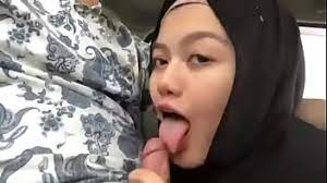 Yang pentingnya aku enjoy dengan apa yg dia buat kat aku. Super Hq Porn Fiza Awek Bank Islam Lancap Batang Balak Dalam Kereta Video Free