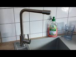 Ein defekter hahn, zerkratzte oberflächen und andere beschädigungen können anlass für den wechsel der küchenarmatur sein. 360 Drehbarer Wasserhahn Woohse Kuchenarmatur Edelstahl Mit Drehbarem Arm Unboxing Und Anleitung Youtube