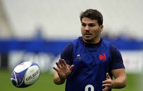 Nuit du rugby : Doublé pour Antoine Dupont, élu meilleur joueur du Top 14  et du XV de France