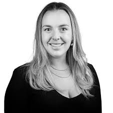 Grace Serena-Heaton, Associate