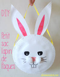 4 grandes bases de 22,5 cm (on laisse de nouveau 1 cm pour le pliage). Diy Petit Sac Lapin De Paques Avec Des Assiettes En Carton Allo Maman Dodo