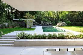 53 Minimalist Small Pool Design With Beautiful Garden Inside Roundecor Pool Landscaping Pool Landscape Design Modern Landscaping