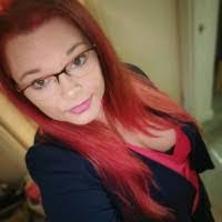 Lea Stephens's Instagram, Twitter & Facebook