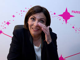 Anne hidalgo souhaite rendre le port du masque obligatoire dans certains espaces publics extérieurs. Anne Hidalgo Elected As Paris S First Female Mayor The Independent The Independent