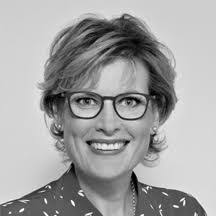 Linda Lochner's Instagram, Twitter & Facebook