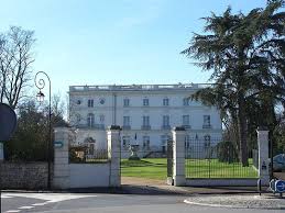 L Entree Du Chateau Beverlybuc Chateau Du Haut Buc Buc Parc De Versailles Grand Parc Versailles