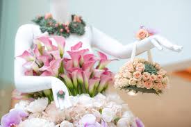 Wedding flowers, bridal floral accessories, and corsages and boutonnieres. Wedding Floral Trends To Watch Weddingbells