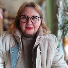 Nicole Beisel (@BeiselBooks)