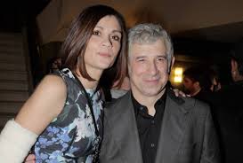 Καλεσμένη στην εκπομπή «μεσάνυχτα» βρέθηκε η ηθοποιός αννα μαρία παπαχαραλάμπους, την οποία το τηλεοπτικό κοινό γνώρισε μέσα από τη σειρά του μανούσου μανουσάκη, «ψίθυροι καρδιάς».εκεί μίλησε στην ελεονώρα μελέτη. Wybns3x5ecftkm