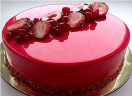 Le Glacage Miroir Extra Brillant Est Un Glacage A Base De Gelatine Lait Concentre Sucre Sucre Glucos Recette Glacage Recette Glacage Chocolat Recette Facile