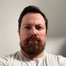 Shawn Crowe's Instagram, Twitter & Facebook