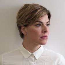 Ellen Hales's Instagram, Twitter & Facebook