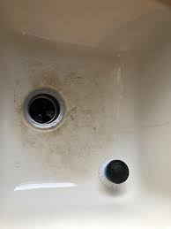 porcelain (?) kitchen sink. how do i