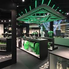 Der fohlenshop ist der offizielle fanshop von borussia mönchengladbach. Fanshop Borussia Im Minto Arch22 Bogenrieder Crumbach Kugel