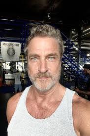 Damon Pratt's Instagram, Twitter & Facebook