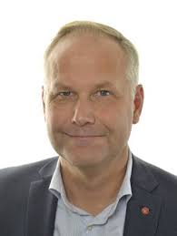 Vänsterpartiet är ett svenskt socialistiskt parti. Jonas Sjostedt Banerforare For Usa S Krigspolitik I Partiledardebatten Global Politics