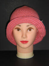 Preços baixos em Chapéus Cloche Acrílico Rosa para mulheres