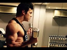 ¿cuáles son las mejores películas de mario casas? Mario Casas Mas Toro Que Nunca Youtube