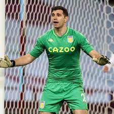 Damián emiliano martínez romero (born 2 september 1992) is an argentine professional footballer who plays as a goalkeeper for premier league club aston villa. Emiliano Martinez Proved Right With Aston Villa Message As Emi Buendia Snubs Arsenal Transfer Football London