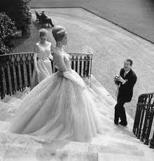 Ogni volta che sale all'altare una coppia di vip, gli occhi ovviamente sono puntati sulla sposa e sul suo abito. Gli Abiti Da Sposa Vip Piu Belli Di Sempre Abito Da Sposa Principesco Foto Abito Da Sposa Vintage Abiti Da Sposa Sposa