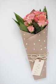 10 Diy Ways To Wrap A Flower Bouquet For A Gift How To Wrap Flowers Flowers Bouquet Gift Birthday Flowers Bouquet