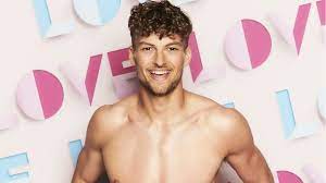 Love island 2021 is promising to come back bigger and better than ever, with itv teasing there'll be: Love Island 2021 Itv Announces Cast With First Disabled Contestant Bbc News