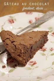 Un Des Meilleurs Gateaux Au Chocolat Que J Ai Mange Depuis Un Moment Un Vrai Delice A Tomb Gateau Chocolat Fondant Gateau Chocolat Gateau Chocolat Thermomix