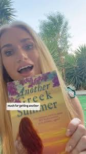 Alexandra Squire's Instagram, Twitter & Facebook