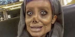 Angelina jolie is an american actress/director well known for her action roles in such films as salt , mr. Sahar Tabar Zombie Angelina Jolie Droht Lange Gefangnisstrafe Im Iran Express De