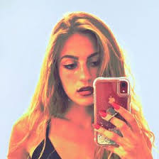 Emma Albert (emmamichellea)