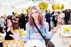 Elon musk's girlfriend has showcased her 'beautiful alien scars' (image: Has Grimes Gone Full Tech Bro Or Is She Just A Troll Vanity Fair