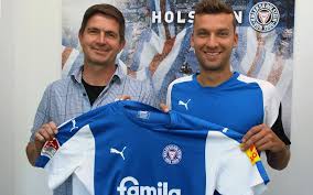 This page contains an complete overview of all already played and fixtured season games and the season tally of the club holstein kiel in the season overall statistics of current season. Tom Weilandt Neu Im Storche Trikot Kieler Sportvereinigung Holstein Von 1900 E V