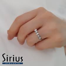 G Renk 0 27 Karat Pirlanta 5 Tas Yuzuk Yuzuk Alyans Taki