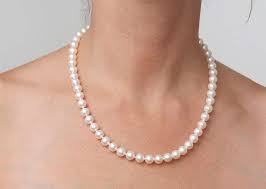 18 minus 14 divided by two comes to 2. Choosing The Right Pearl Necklace Length Pure Pearls