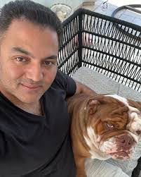 Zain Farooqi's Instagram, Twitter & Facebook