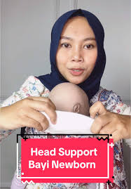 Tips Menggendong Bayi Newborn dengan Aman