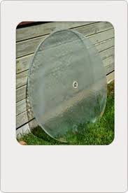 How To Remove Rust From Glass Table Top And Spray Paint Patio Furniture Painted Patio Table Painted Patio Patio Furniture Table