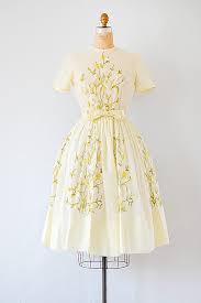 Vintage 1950s Pale Yellow Embroidered Floral Dress Meadow Gaiety Dress 148 00 Adored Vintage Vintage 1950s Dresses Vintage Dresses 50s Vintage Dresses