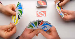 Un juego de mesa asimétrico con 6 famosos villanos disney como protagonistas: Uno Juego De Mesa Reglas Opiniones Y Donde Comprar