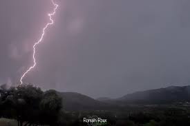 Ce département appartient à la région languedoc roussillon. Coup De Foudre Au Lac Du Salagou Photolive Toutes Les Photos Meteo En Temps Reel Infoclimat
