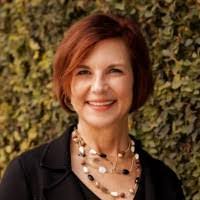 Lisa Alfonso's Instagram, Twitter & Facebook