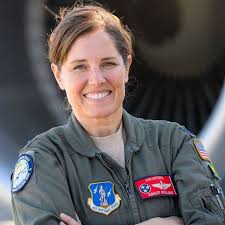 Ashley Nickloes leads group of military service members in 2nd  Congressional race